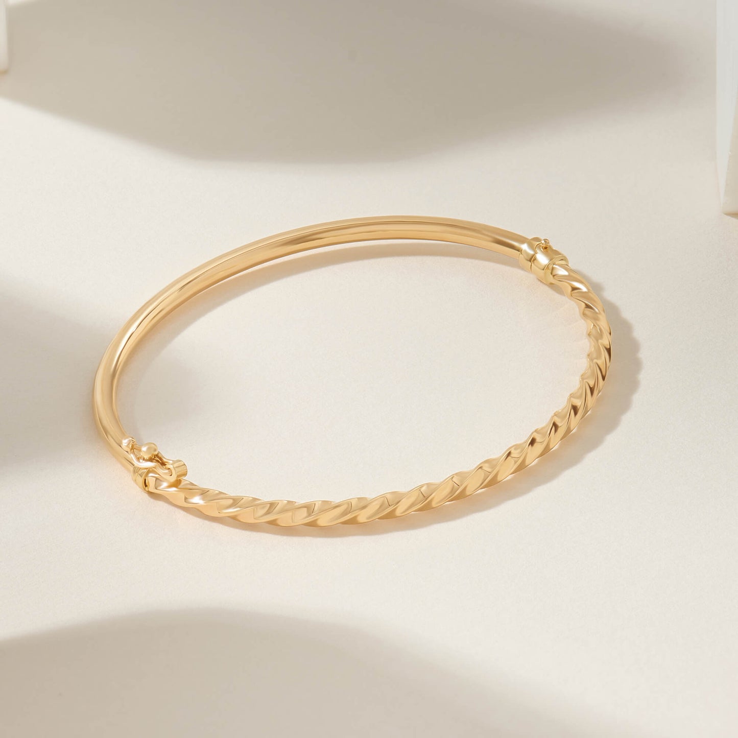 Rope Bangle Bracelet in Gold
