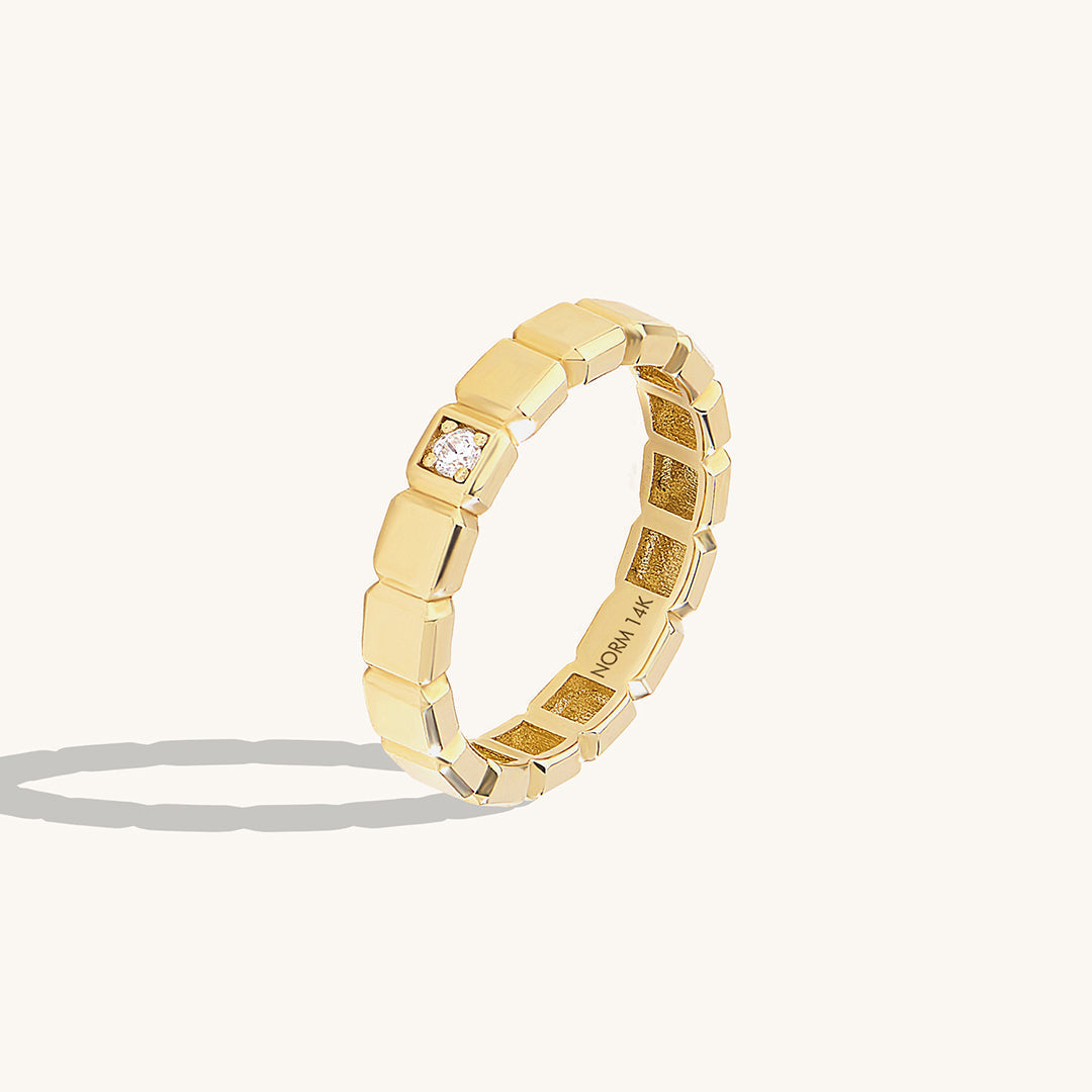 Solitaire Ice Cube Ring in Gold