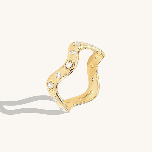 Star Pave Wave Ring in Gold