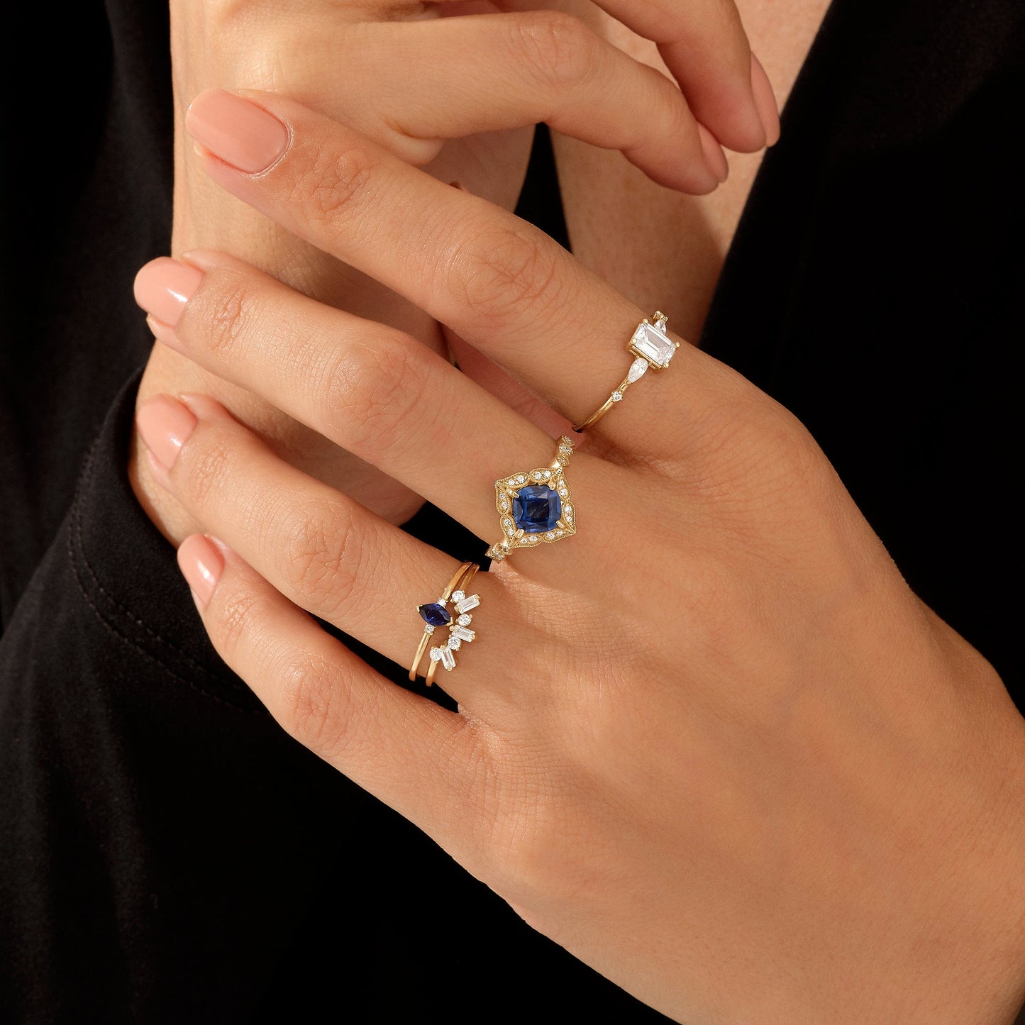 Sapphire Vintage Engagement Ring in Gold