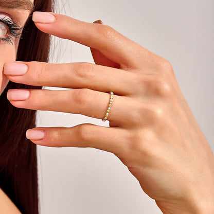 Seashell Eternity Ring in Gold