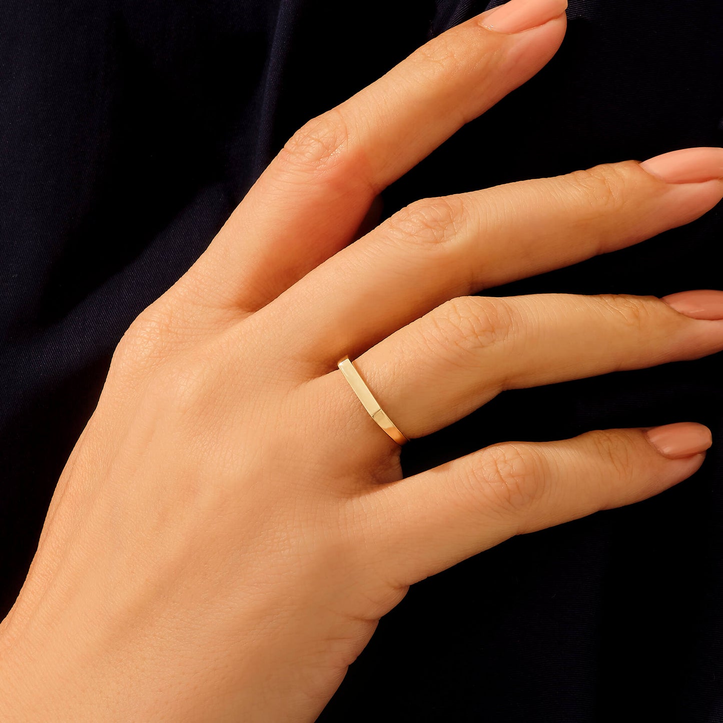 Bar Signet Ring in Gold