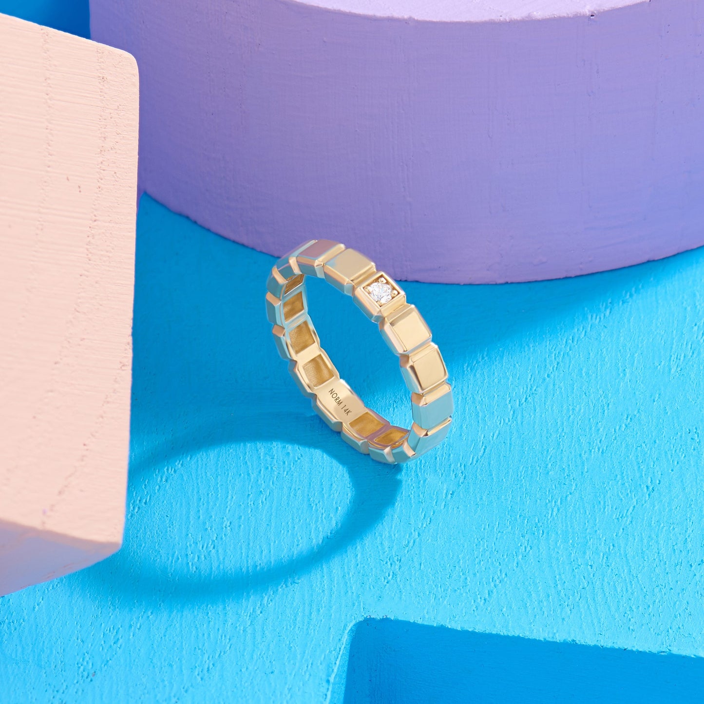 Solitaire Ice Cube Ring in Gold