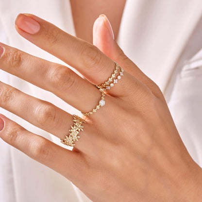 Solitaire Vine Ring in Gold