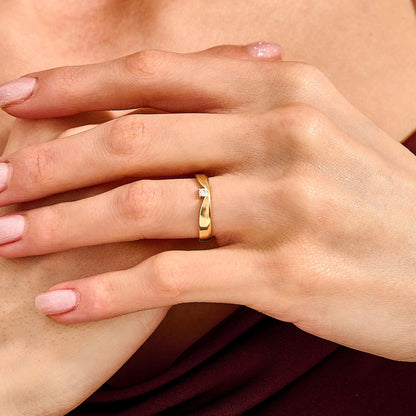 Solo Diamond Chevron Band in Gold