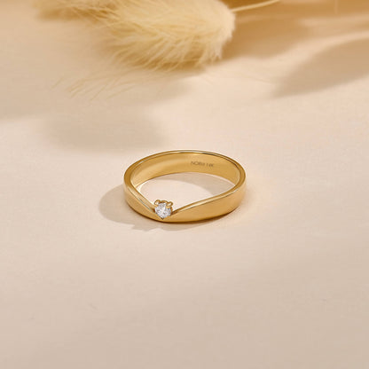 Solo Diamond Chevron Band in Gold