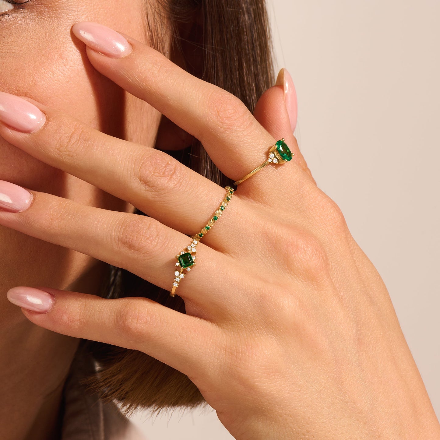 Sparkle Square Emerald Promise Ring in Gold