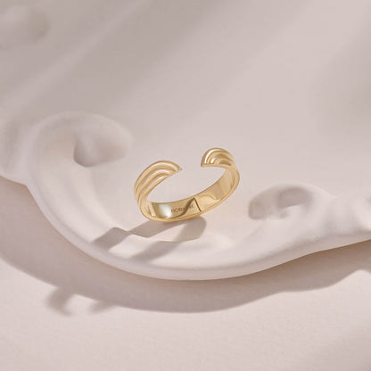 Streamline Open Ring in Gold