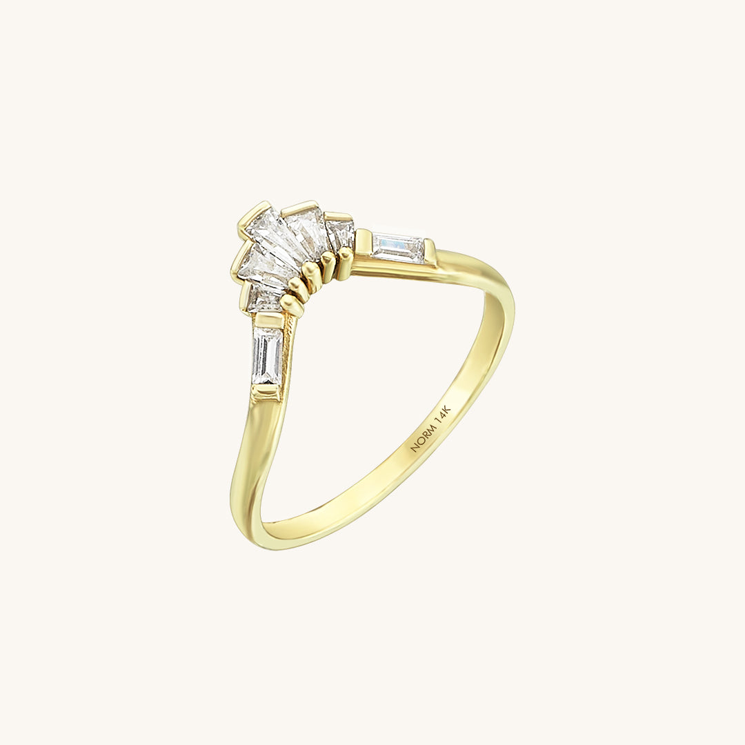 Tapered Baguette Curved Wedding Ring in Gold