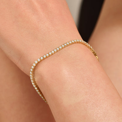 Tennis Bracelet in Gold
