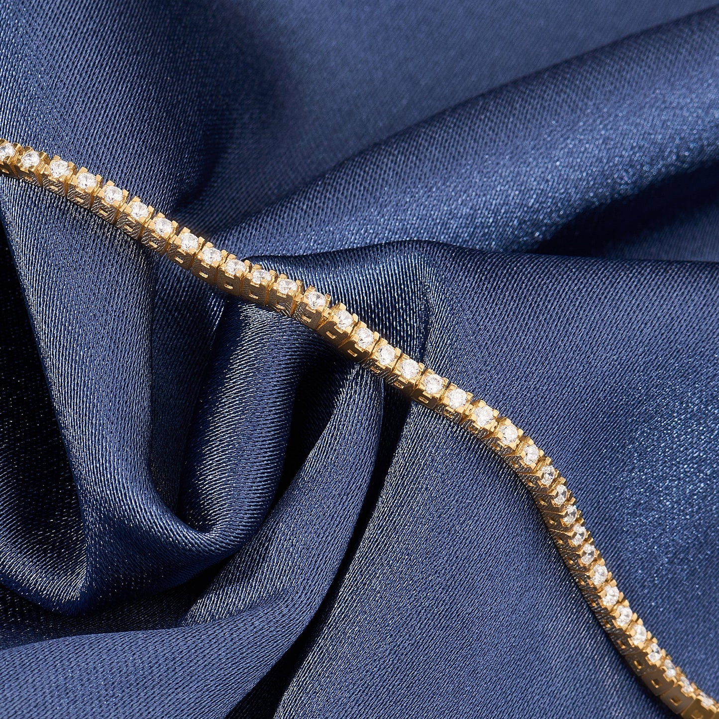 Tennis Bracelet in Gold