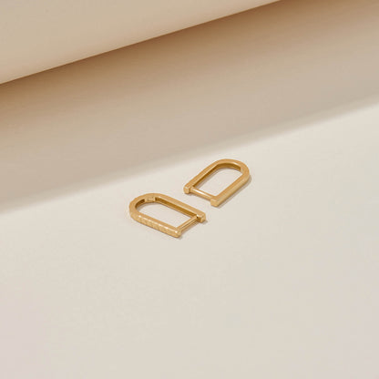 Textured U-Link Huggie Earrings in Gold