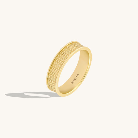 Tree Bark Band Ring in Gold
