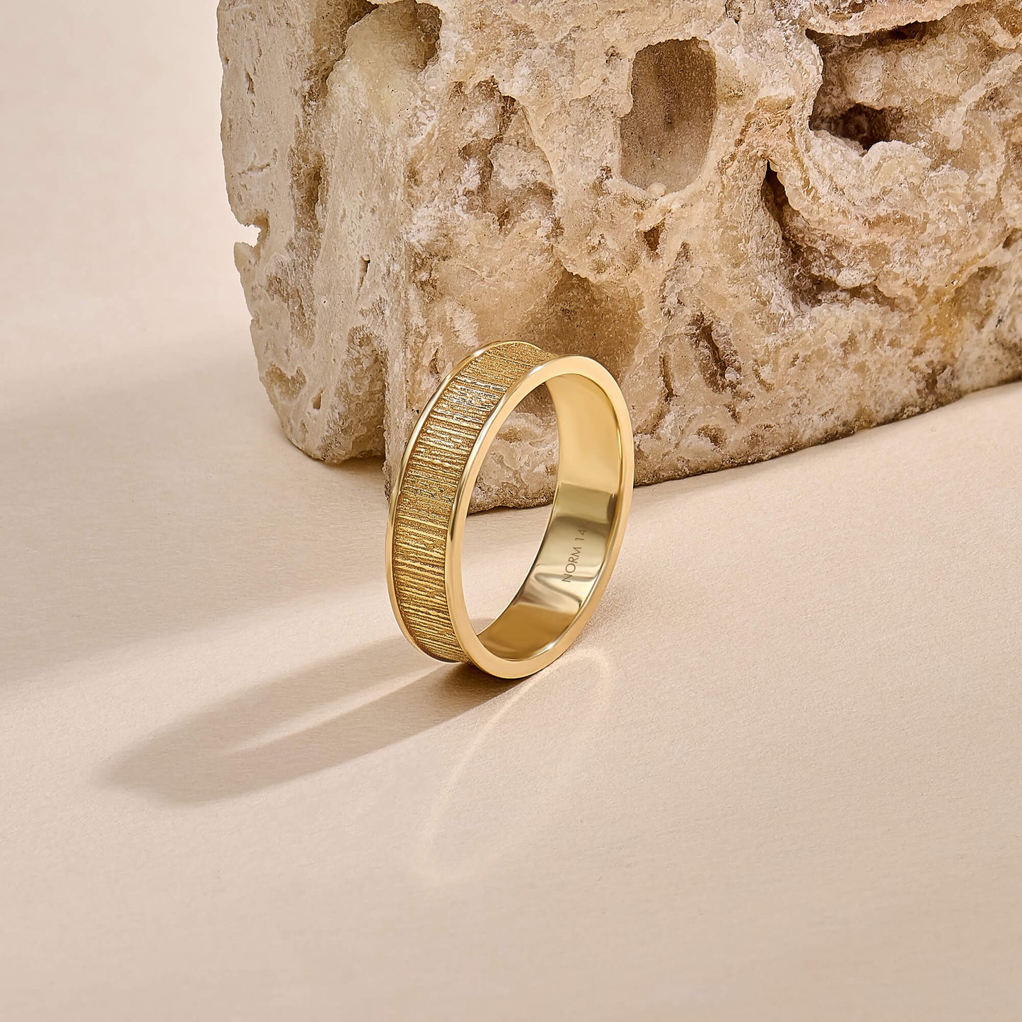 Tree Bark Band Ring in Gold