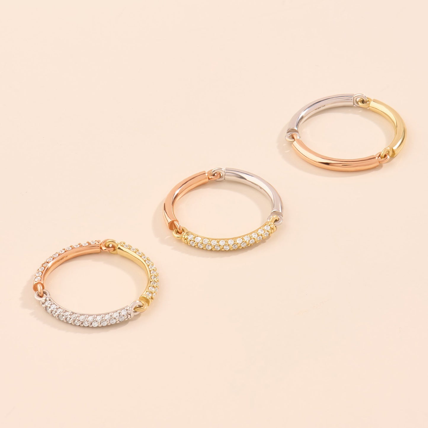 Trio Link Ring in Gold