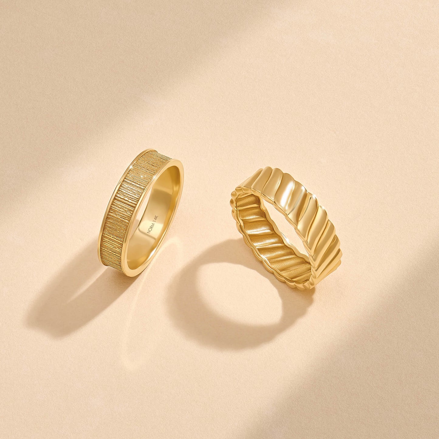 Twill Twist Band Ring in Gold