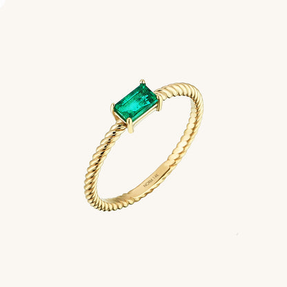 Twined Emerald Ring in Gold