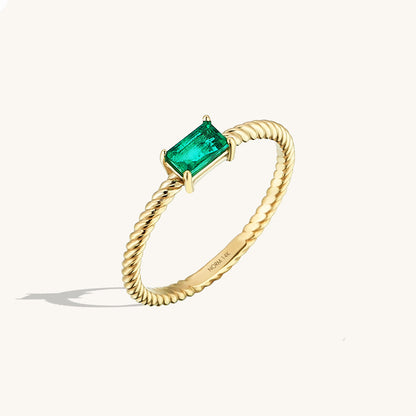 Twined Emerald Ring in Gold