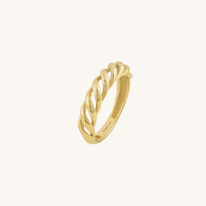 Twisted Croissant Ring in Gold
