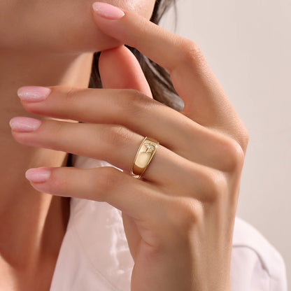 Twisted Diamond Star Dome Ring in Gold