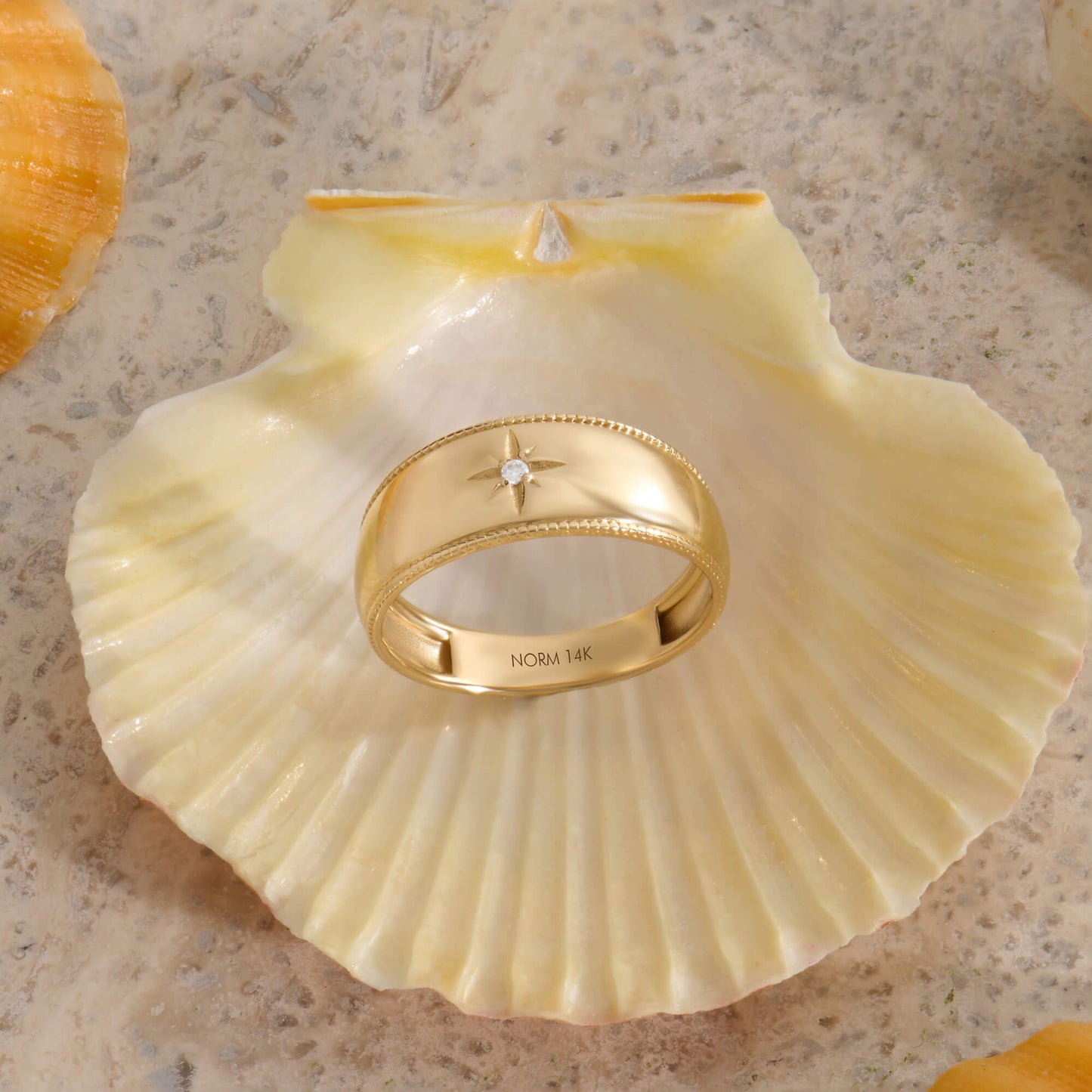 Twisted Diamond Star Dome Ring in Gold