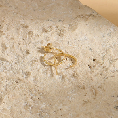 Twisted Earrings in Gold