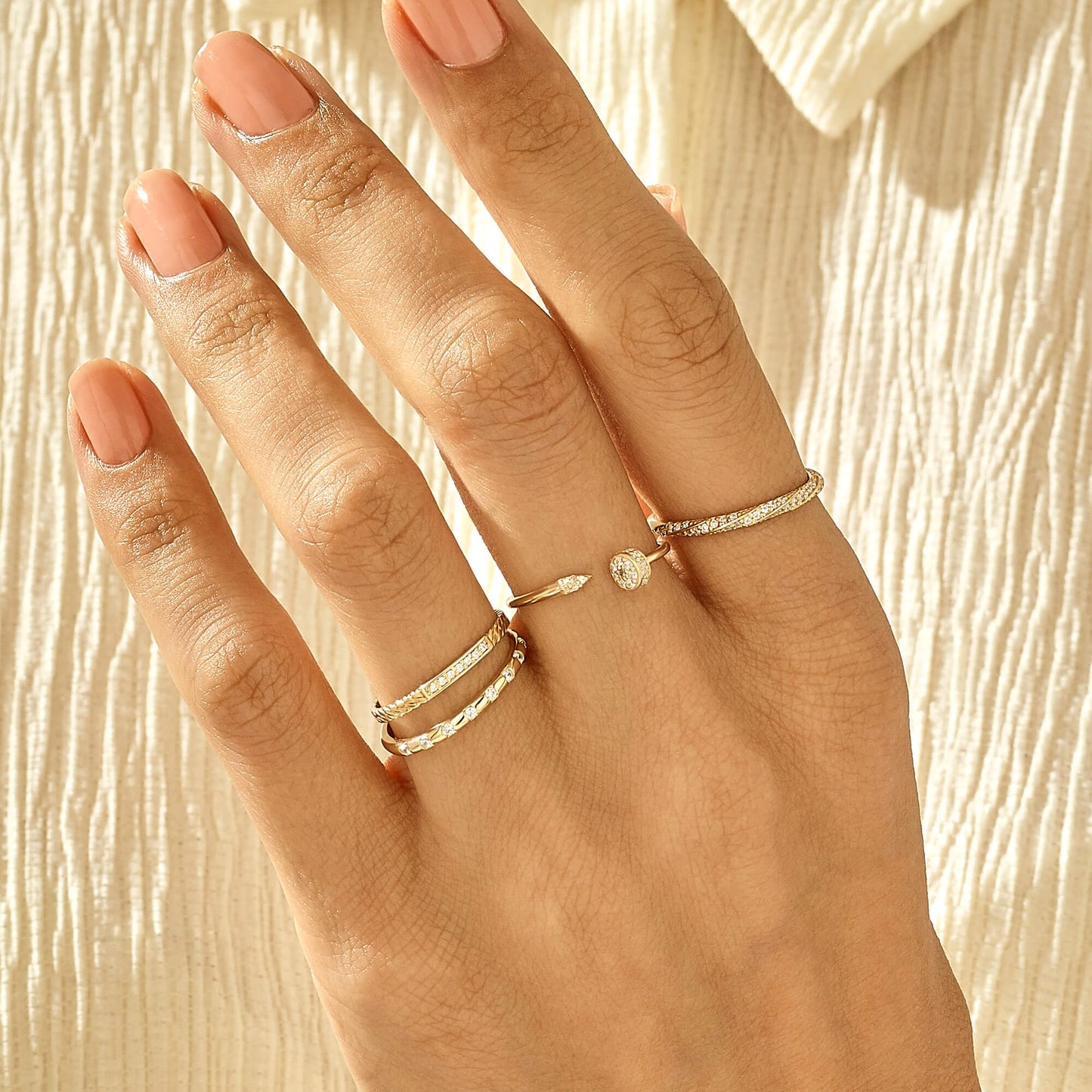 Twisted Eternity Ring in Gold