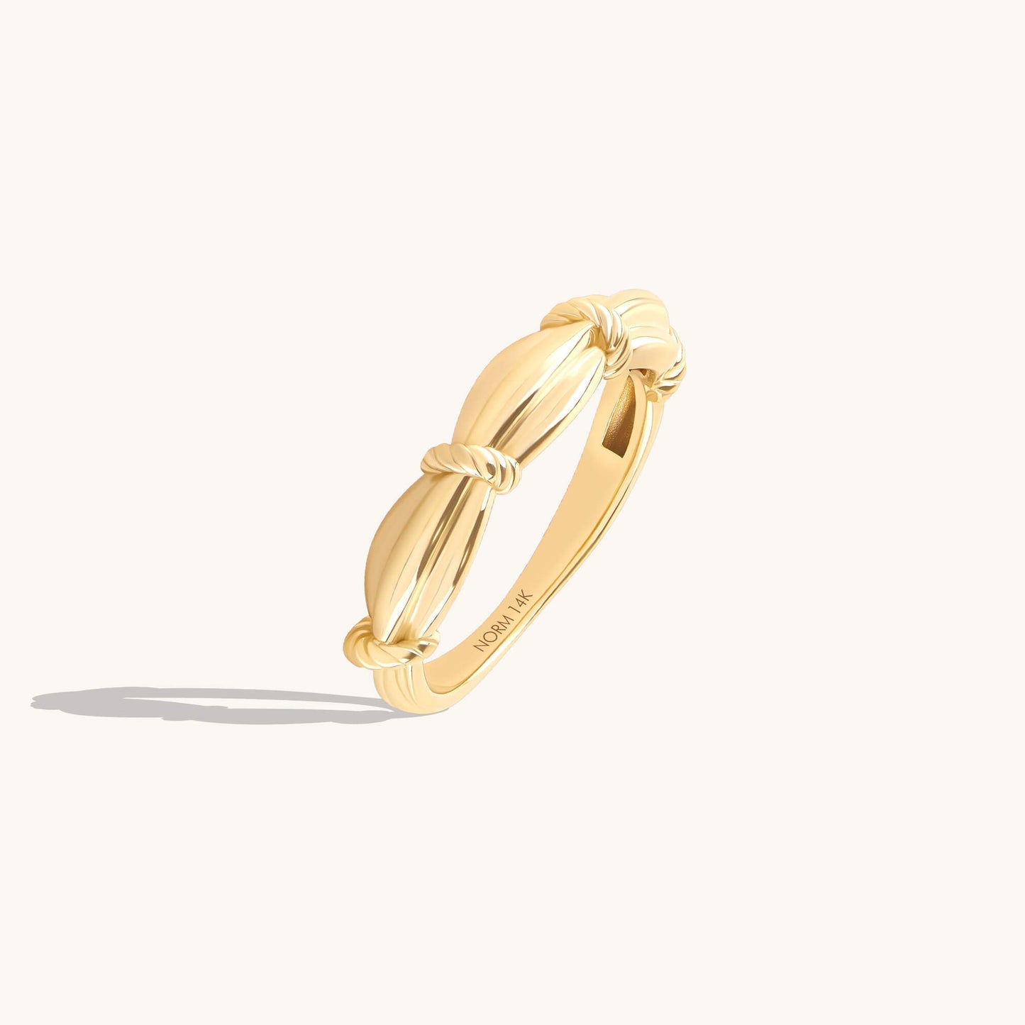 Twisted Node Band Ring in Gold
