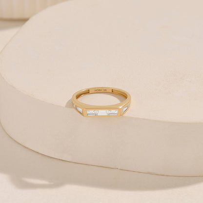 Unique Baguette Signet Ring in Gold