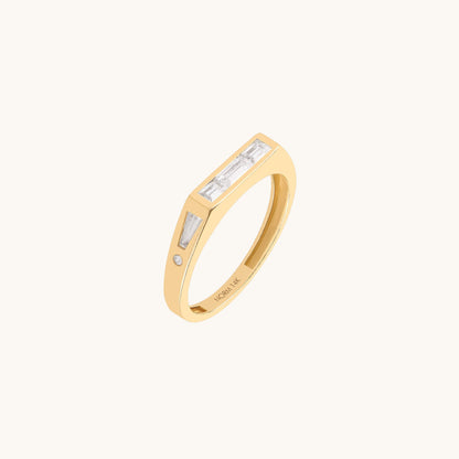 Unique Baguette Signet Ring in Gold