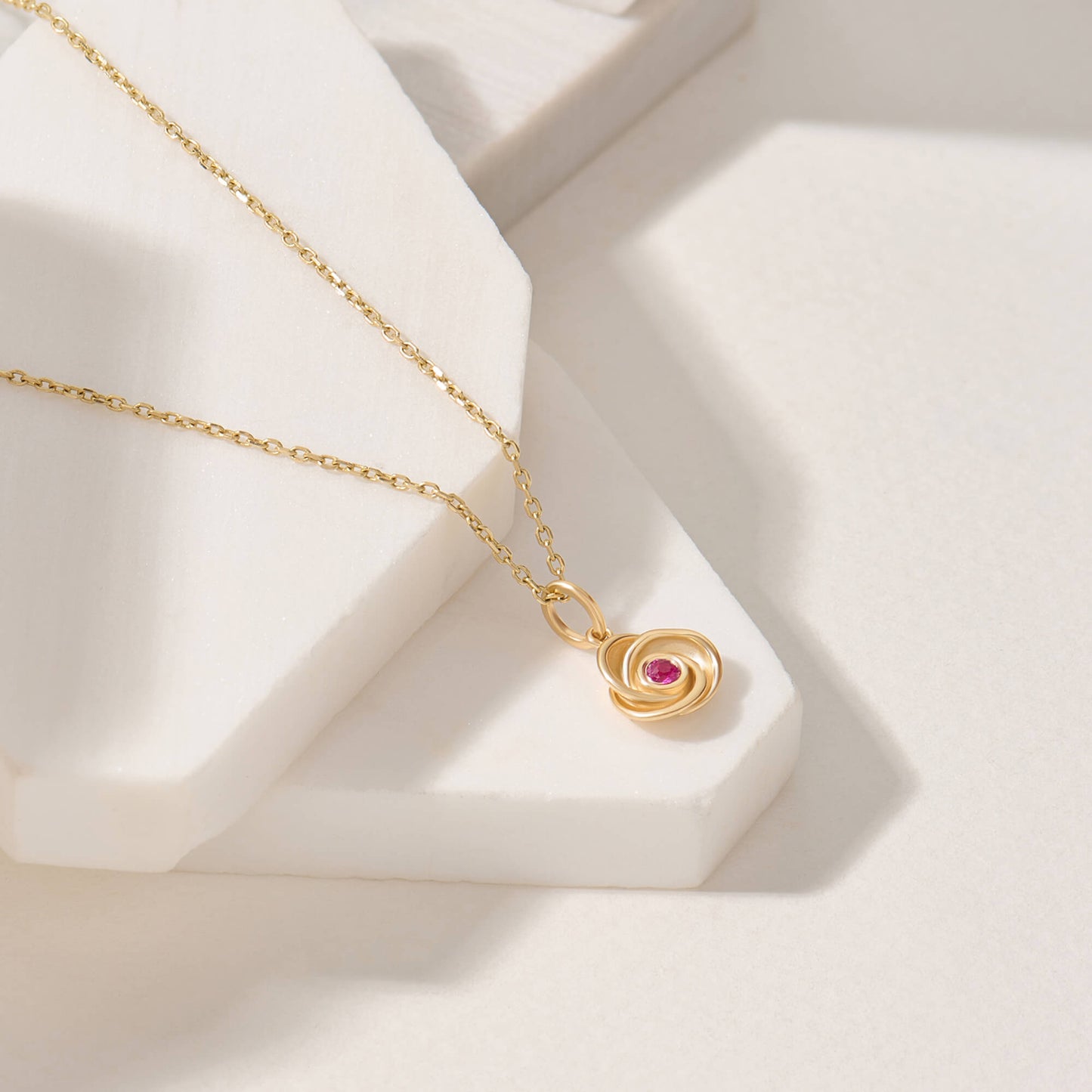 Vintage Knot Necklace in Gold