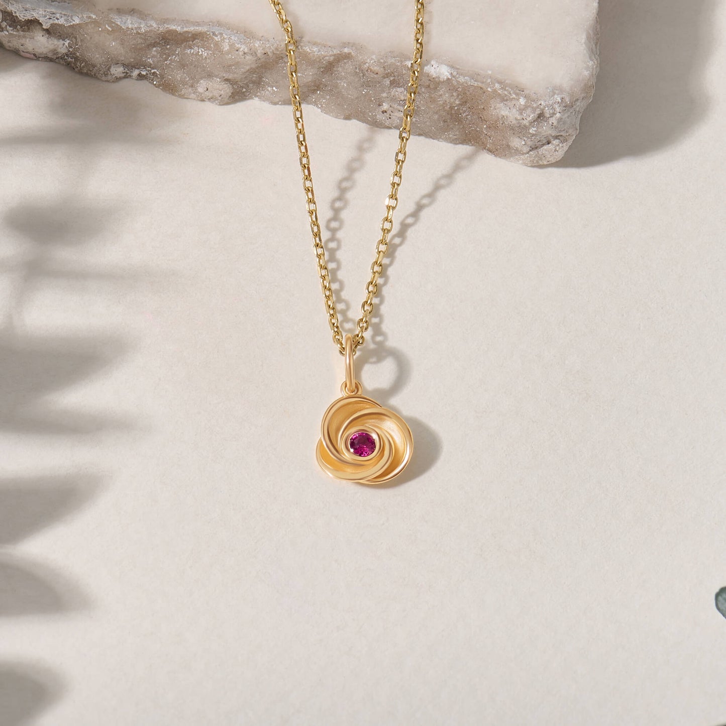 Vintage Knot Necklace in Gold