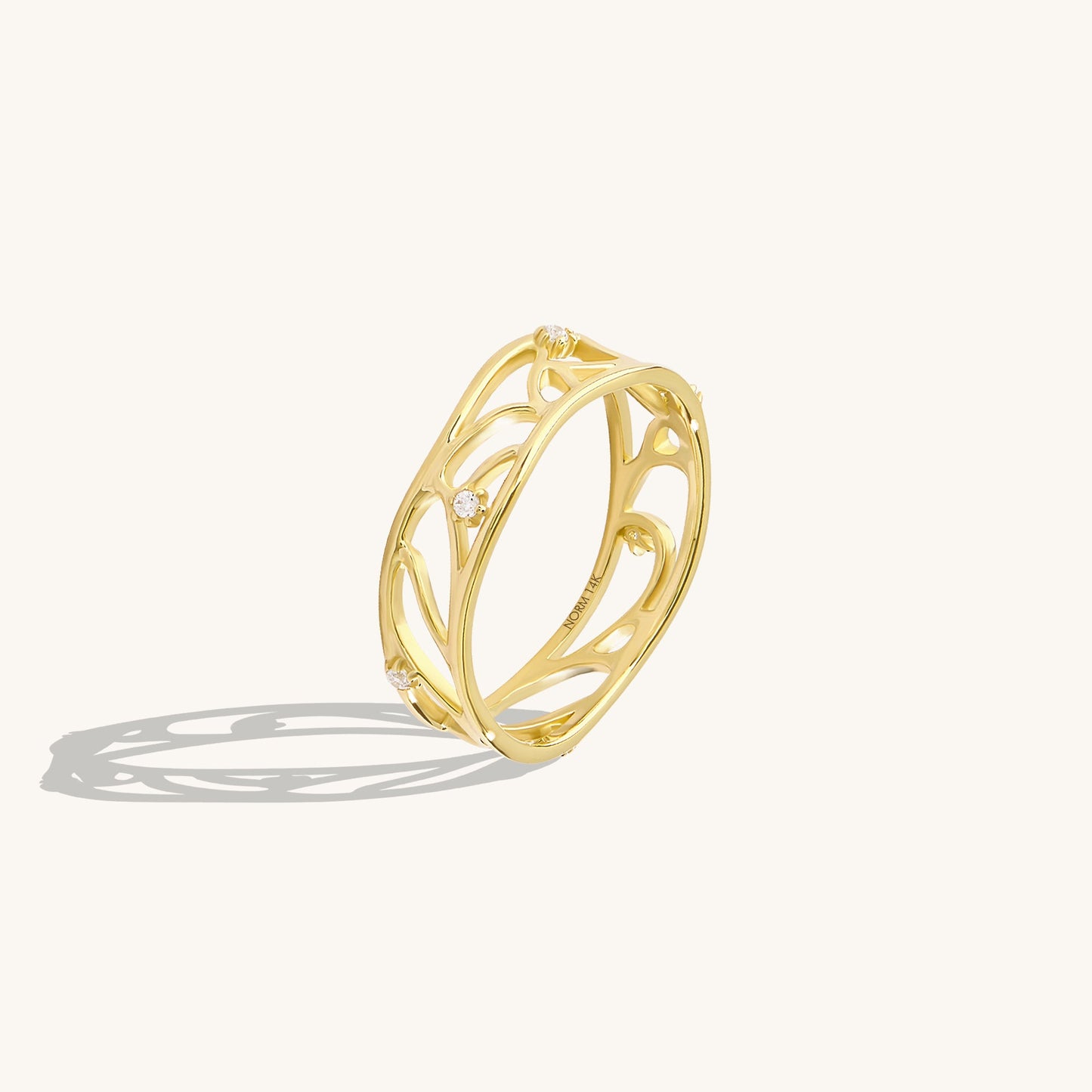 Wave Outline Pave Band Ring in Gold