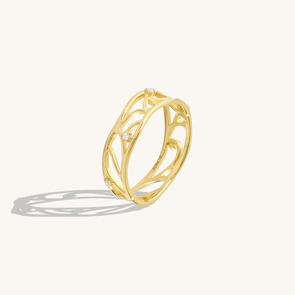 Wave Outline Pave Band Ring in Gold