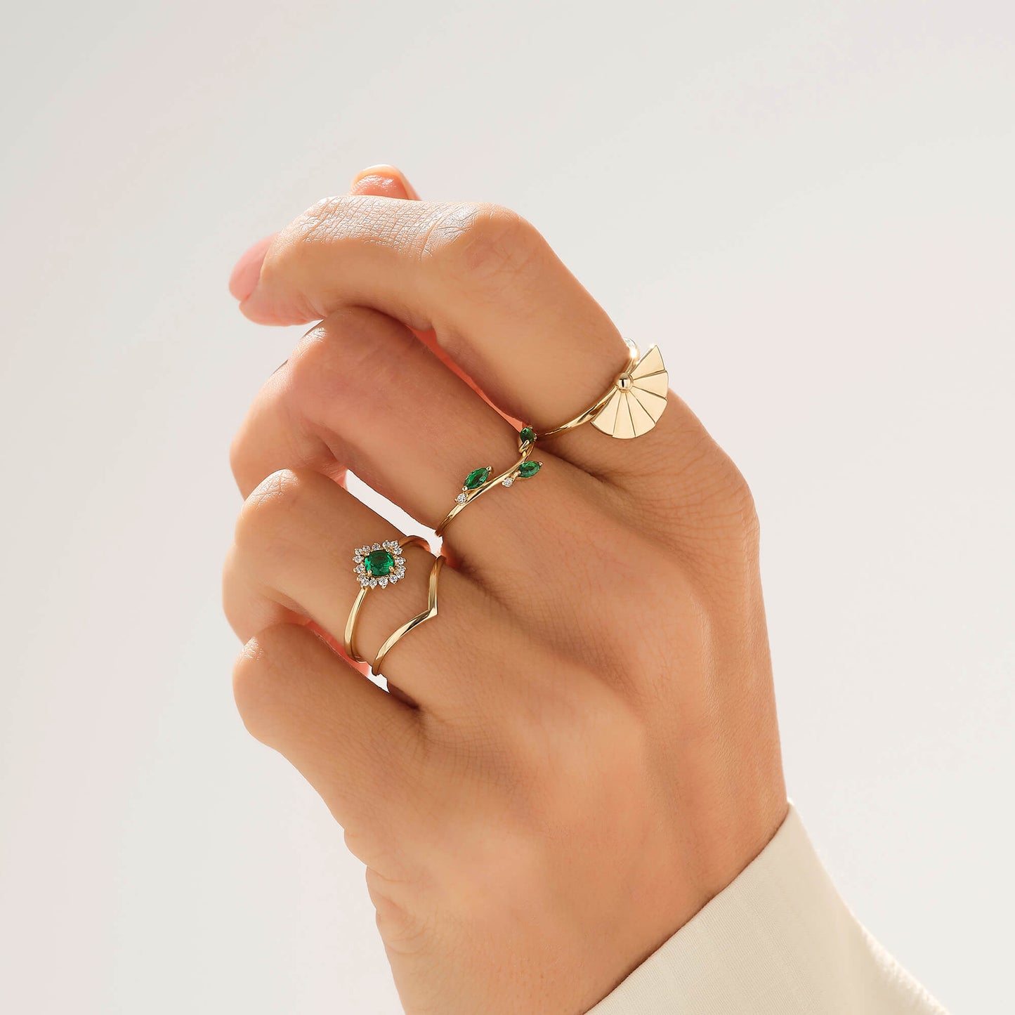 Wishbone Stacking Ring in Gold