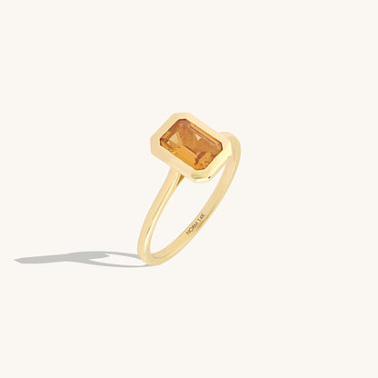 Zultanite Solitaire Ring in Gold