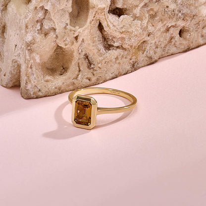 Zultanite Solitaire Ring in Gold