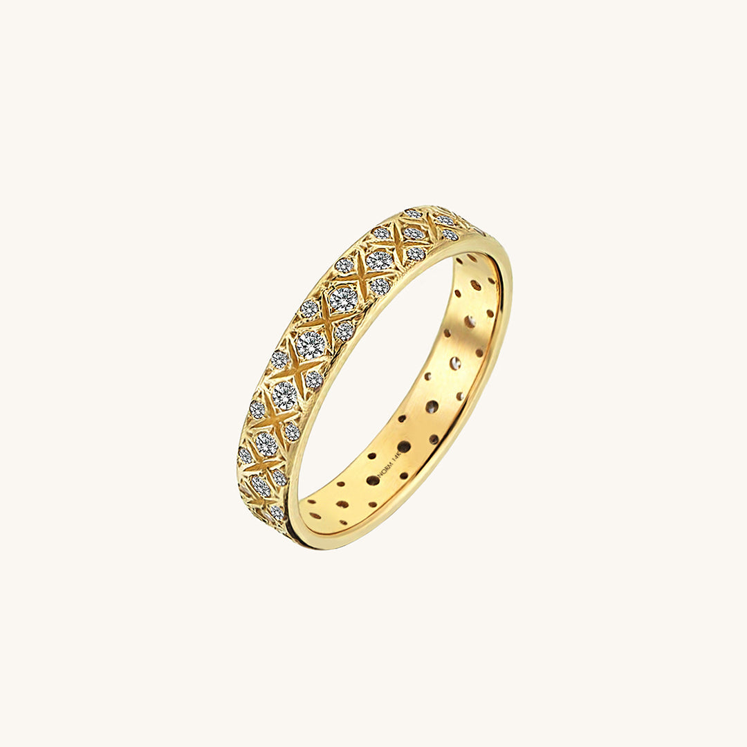 Criss Cross Band Ring in Gold